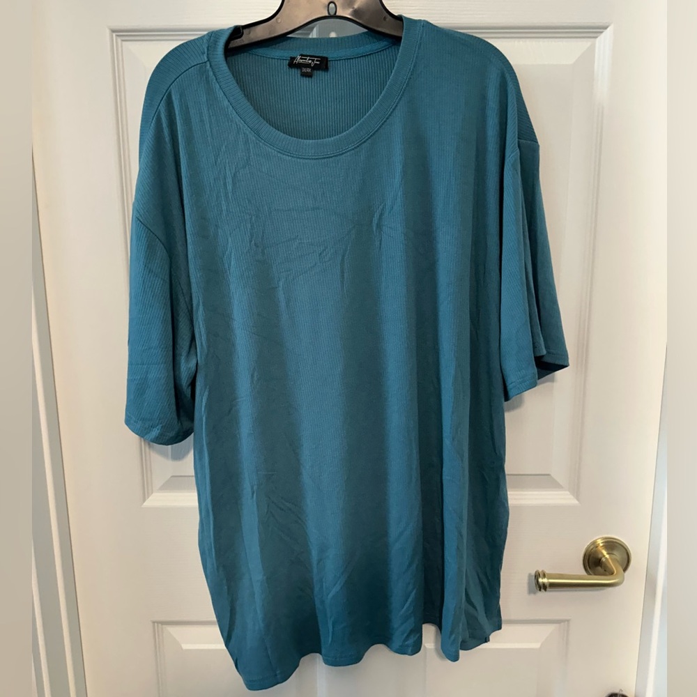 Alexander Jane tee